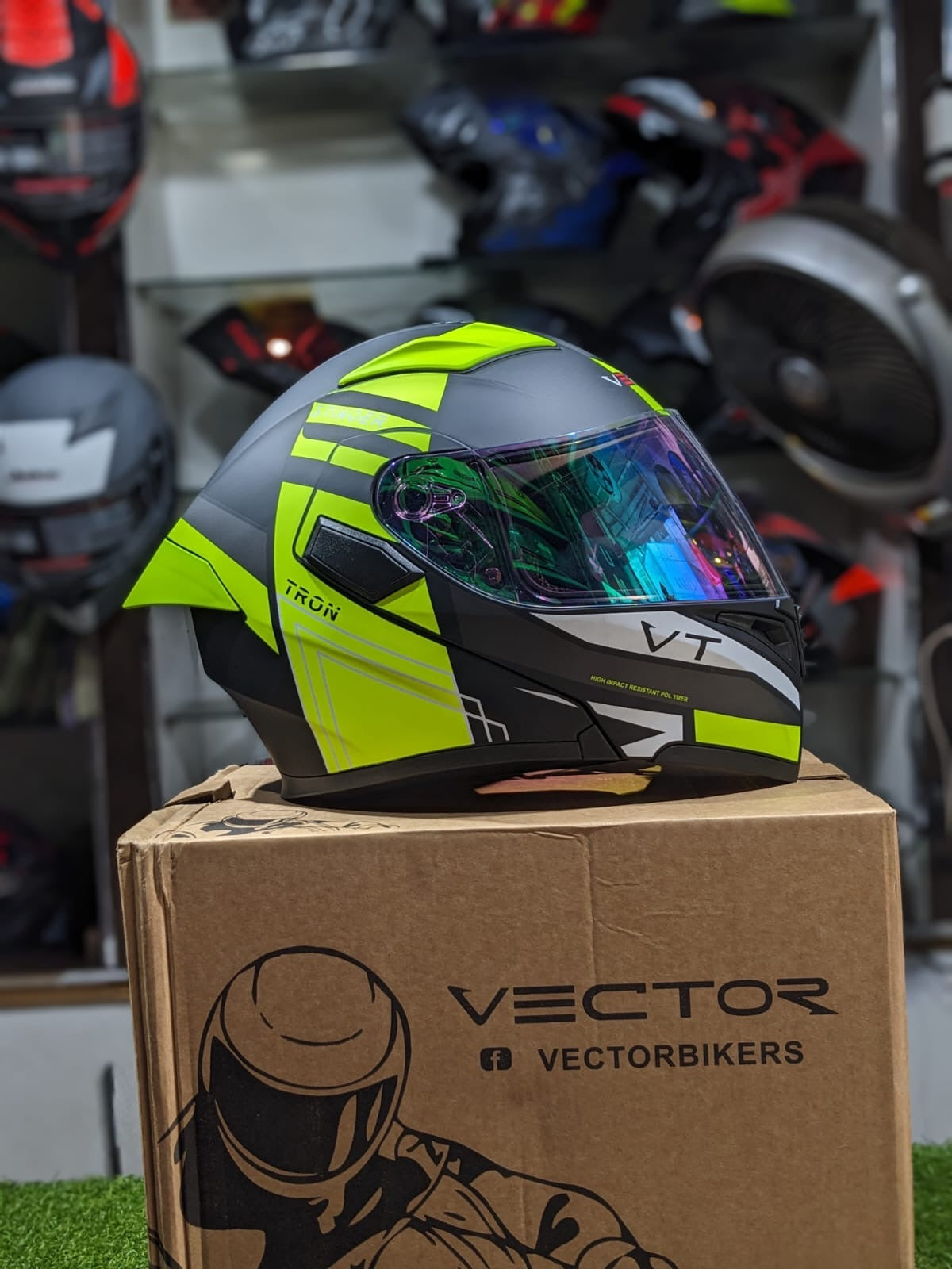 3 in 1 Deal Vector 254 Prime Green Neon with Polarise Visor DOT certified With Apex safety Gloves & Balaclava Mask Super Deal for rider