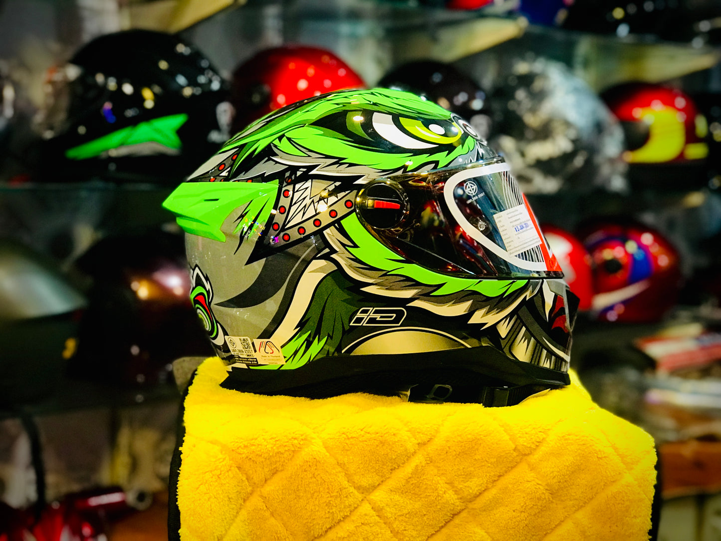 ID Spartan Full face ECE and TIS Certified helmet