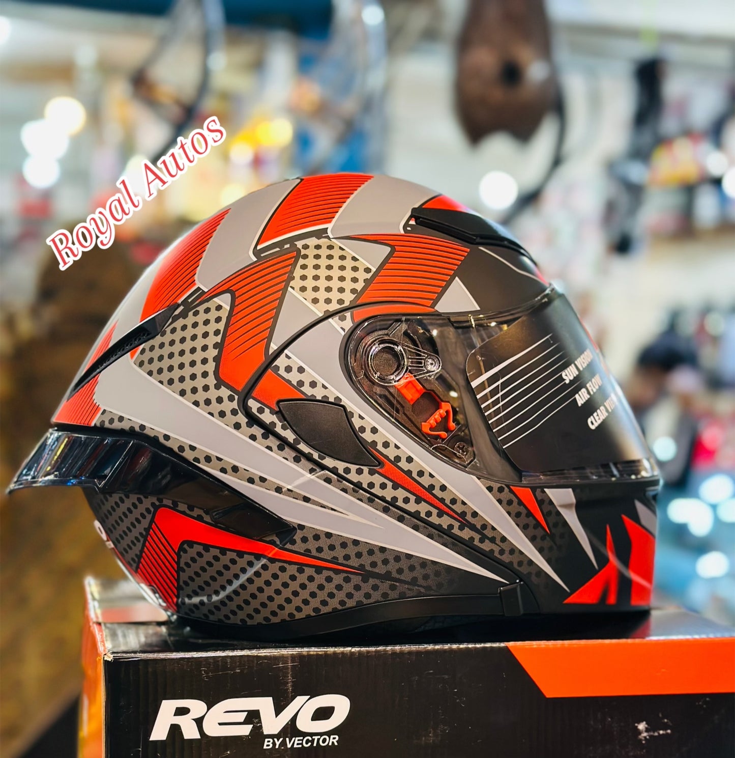 Revo VT 259 DOT  certified washable padding Duel visor