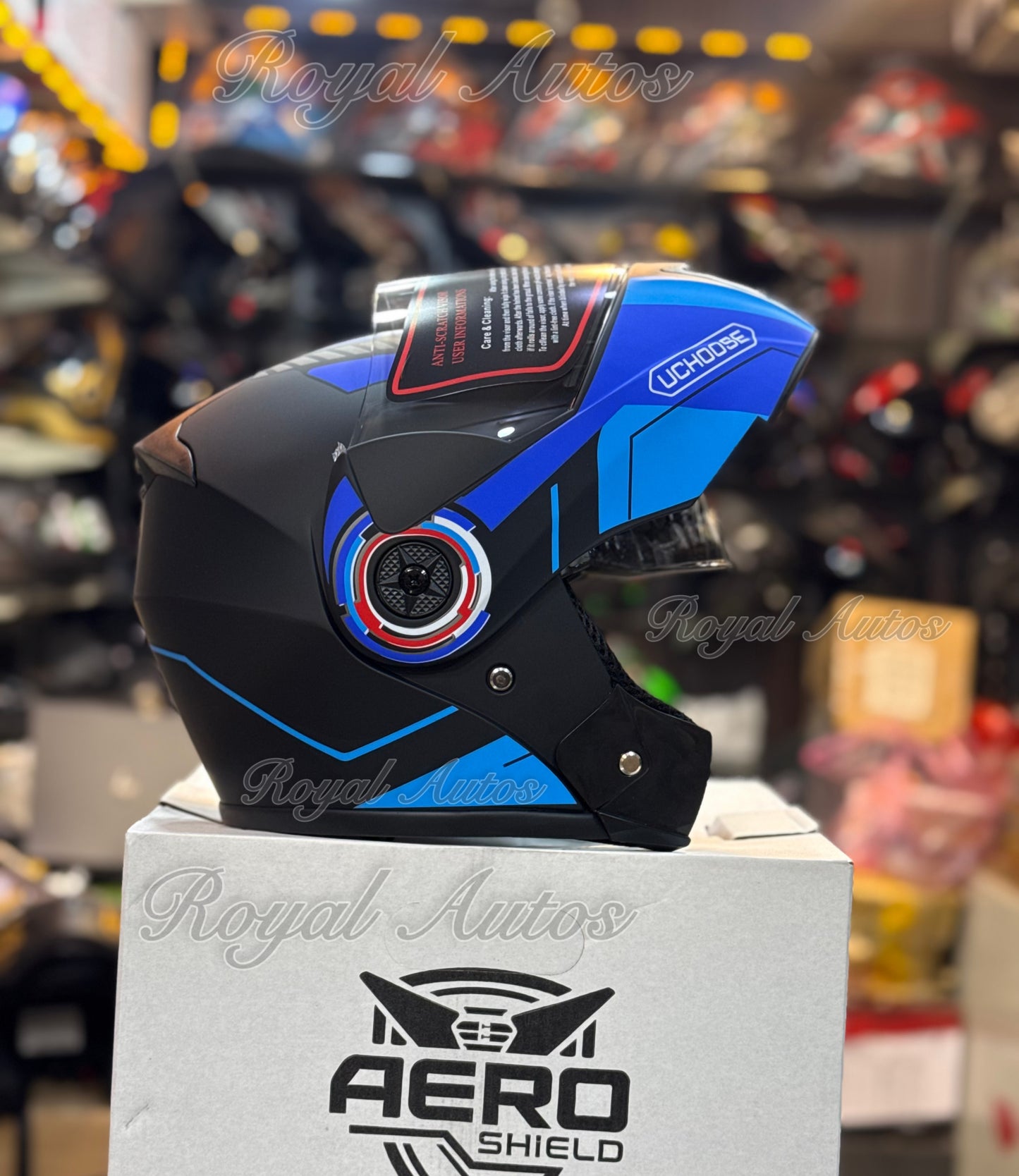 Aero Shield Flip up Helmet in washable padding , Duel visor , No reflection visor