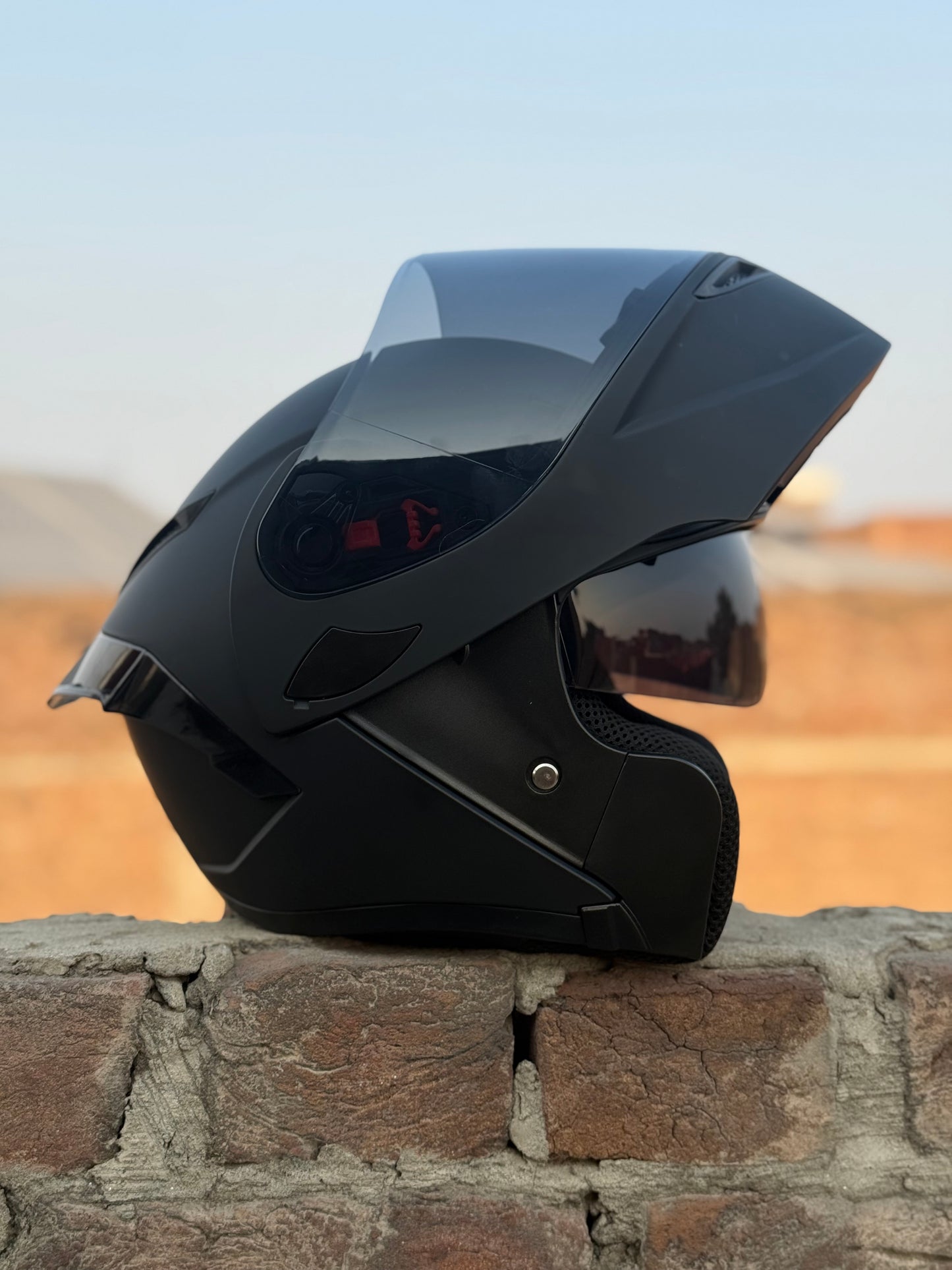 SuperAir 902 plain Matt Black in Tinted visor Helmet smart shape with Spoiler DOT certified Helmet SP902