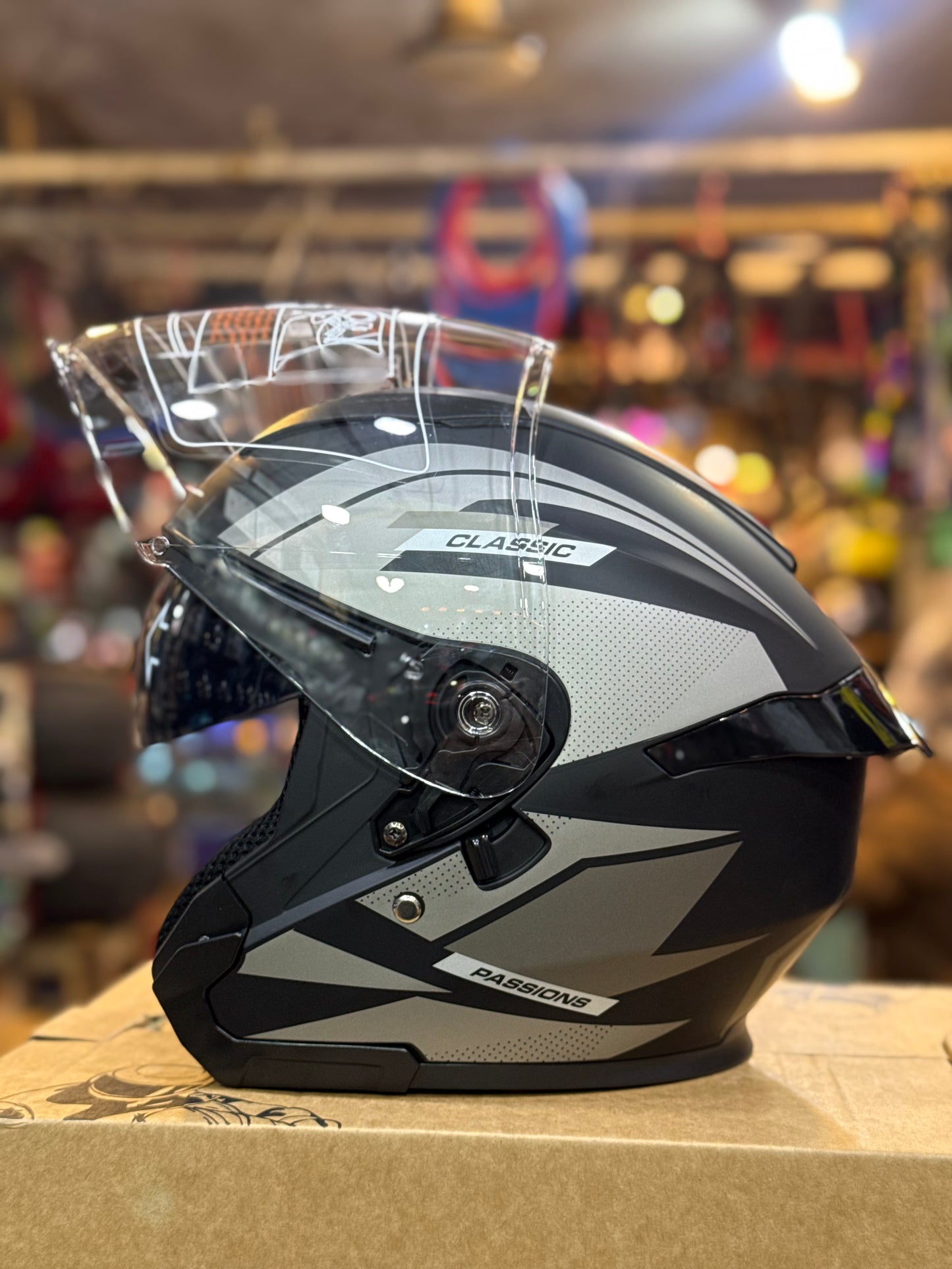 JDR 512 DOT certified Double Visor Helmet washable padding