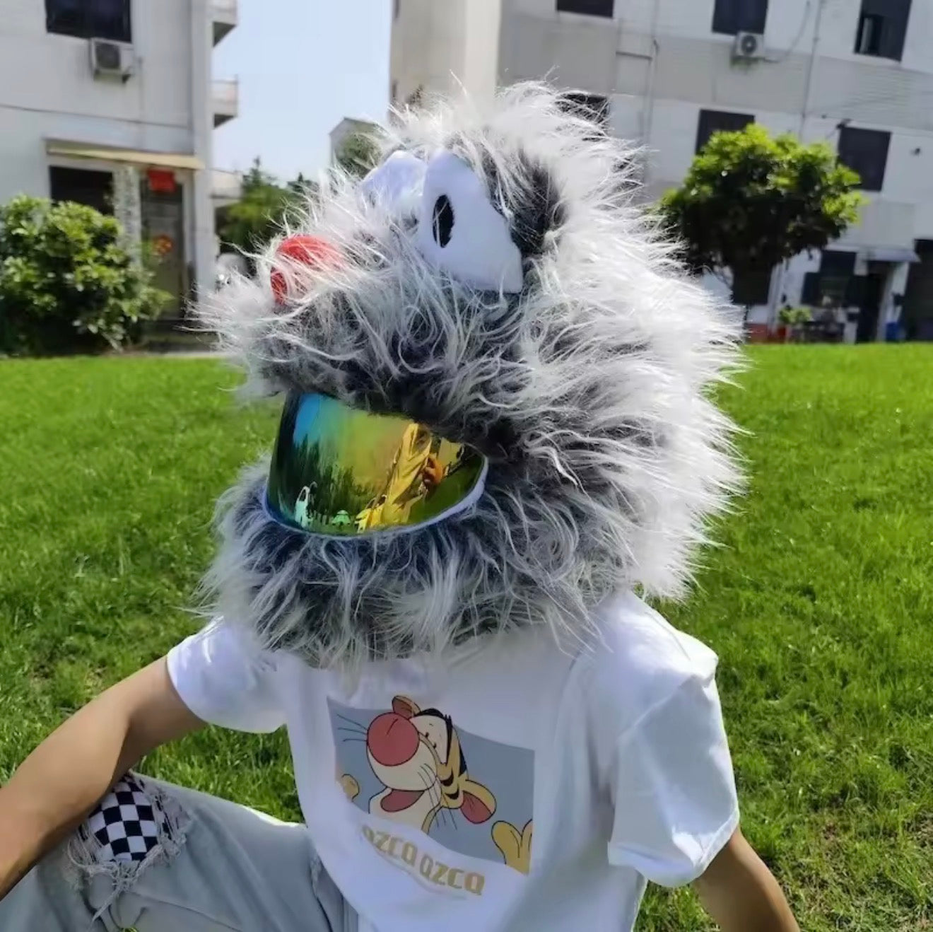 Helmet Cover Horror Plush Rabbit Helmet Cover Halloween Helmet Decoration Fun Rides (Helmet Not Included)