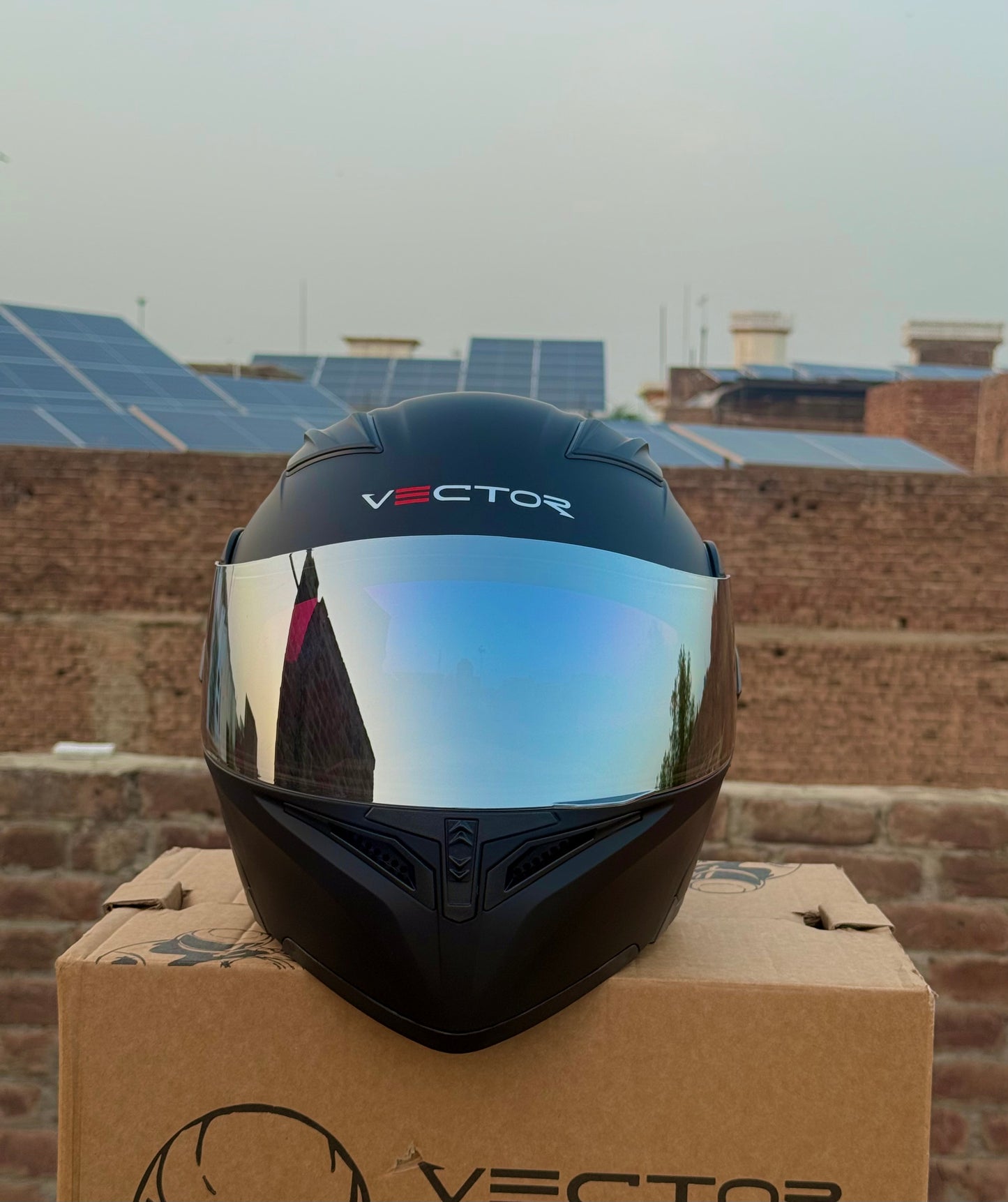 Vector knight 254 Prime Matt Black  with Polarise Visor  DOT certified Helmet Modular helmet