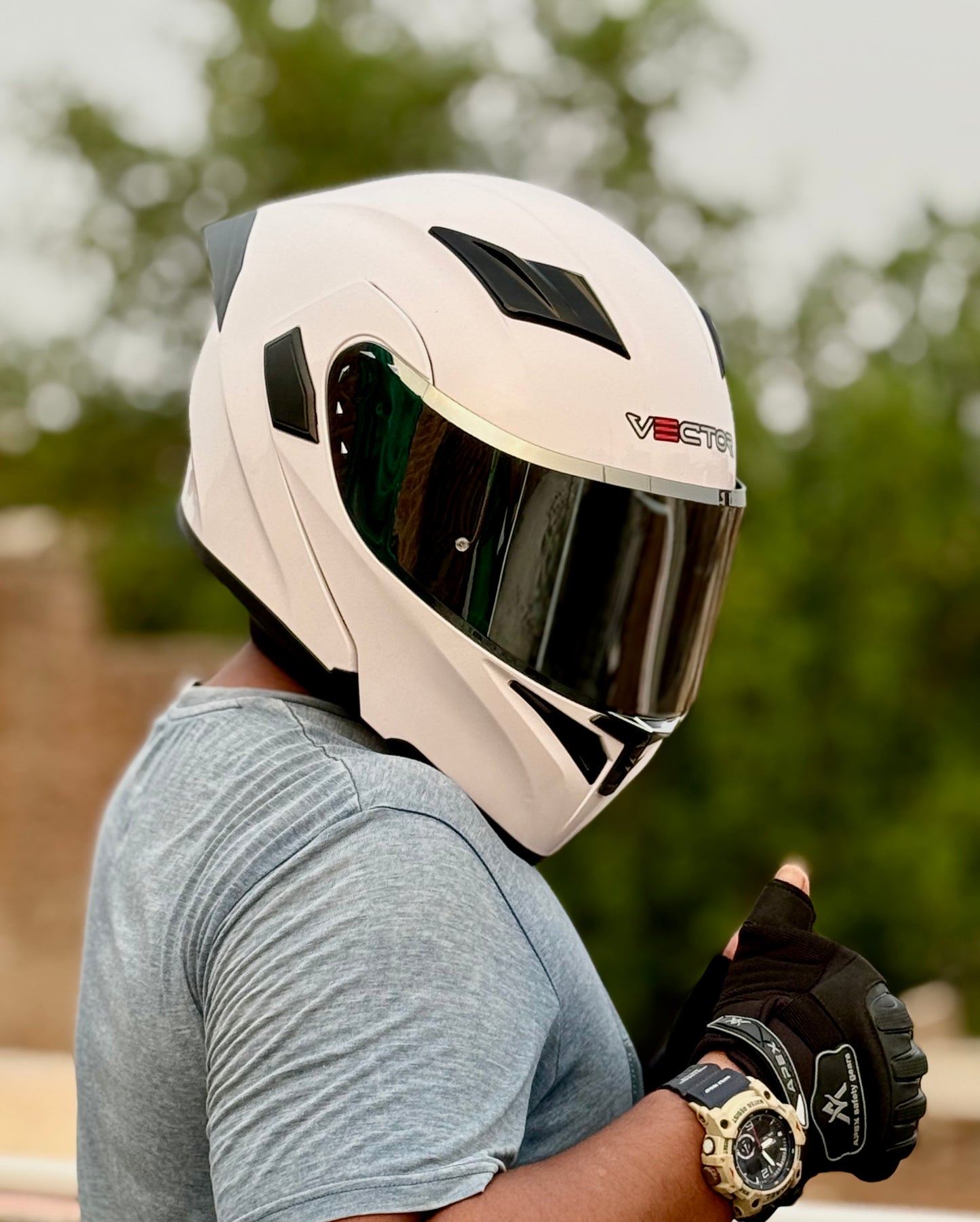 Vector 254 Prime white with Polarise Visor  DOT certified Helmet Modular helmet