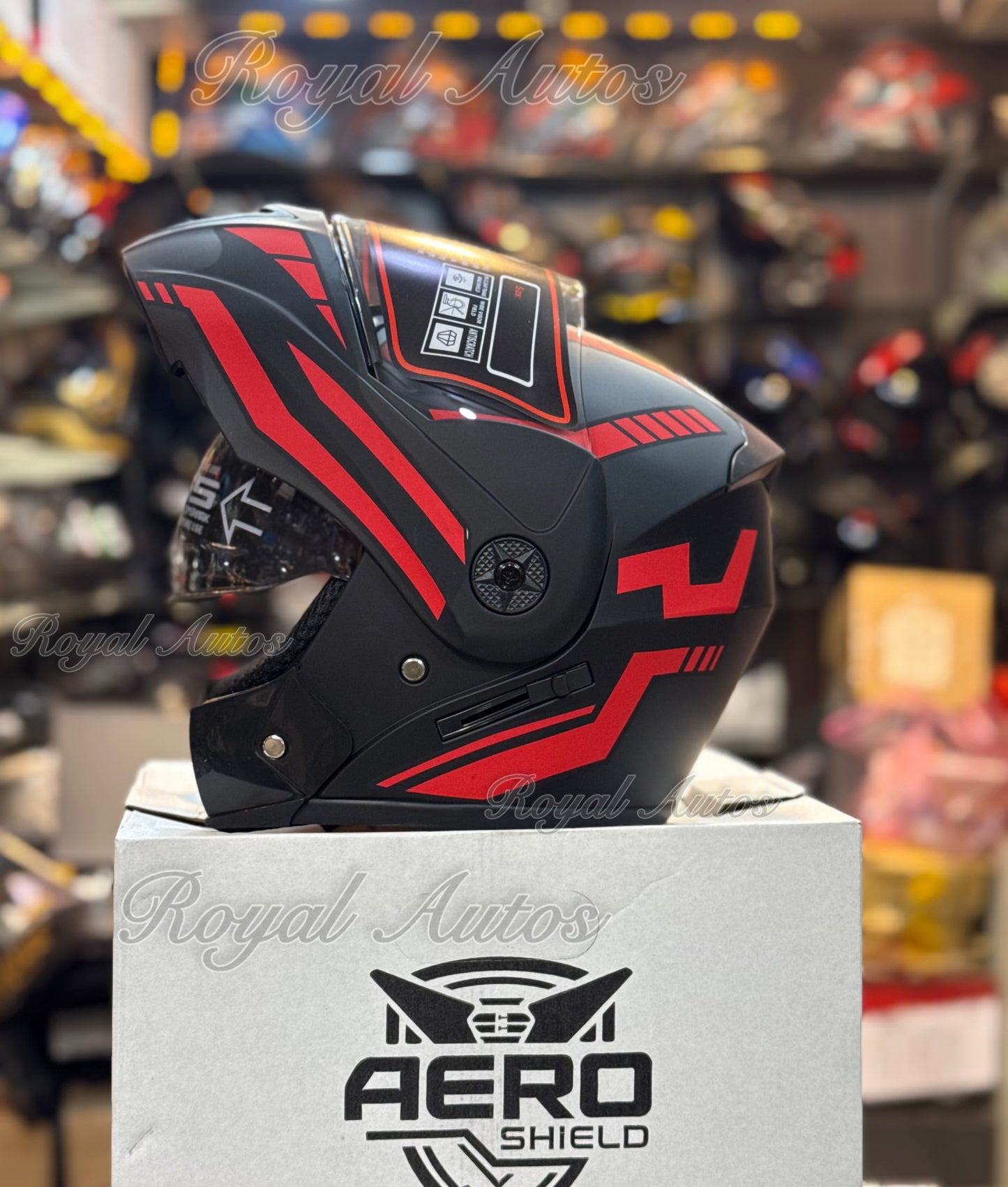 Aero Shield Flip up Helmet in washable padding , Duel visor , No reflection visor