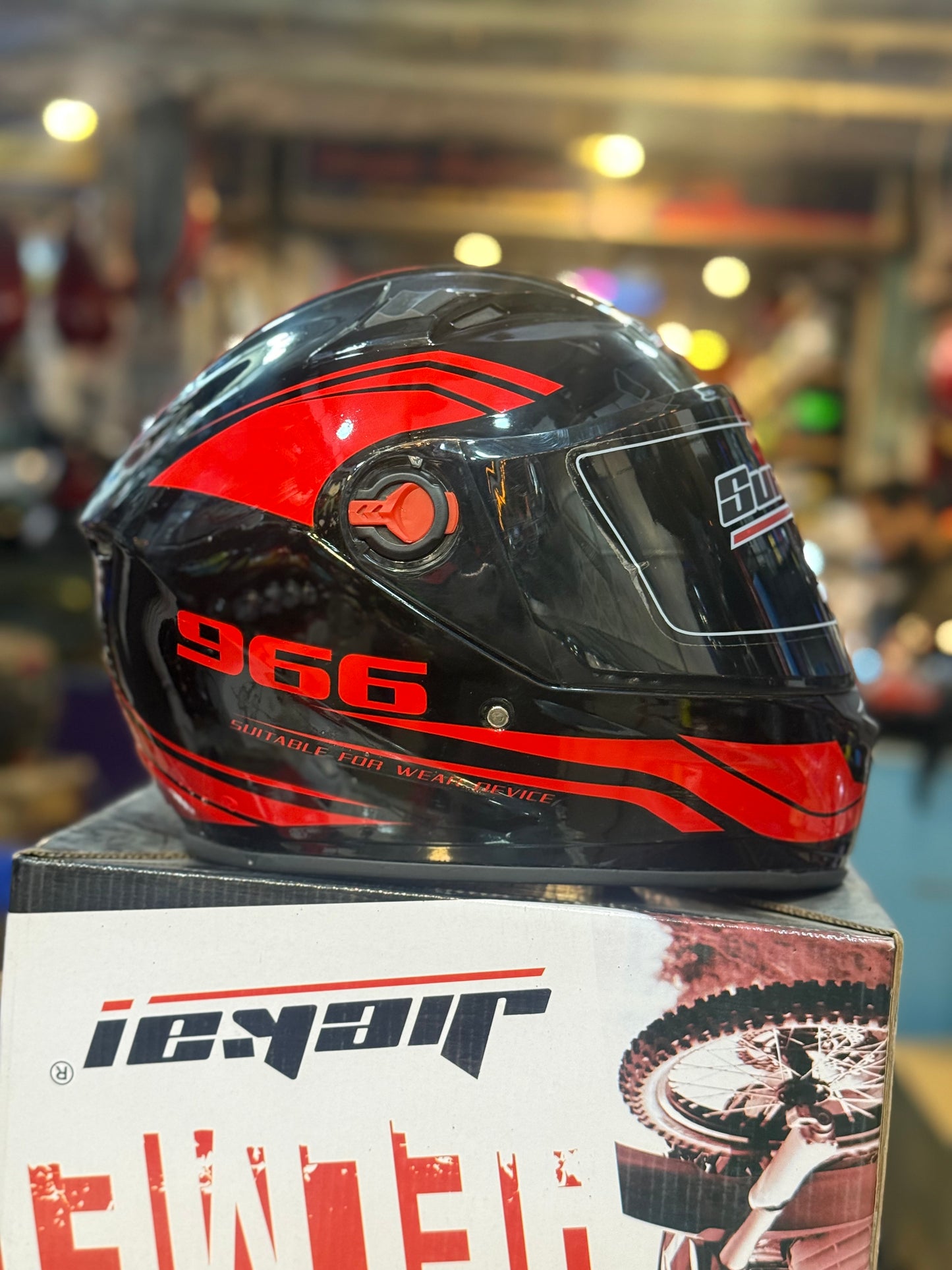 Superair 699 Unbreakable helmet
