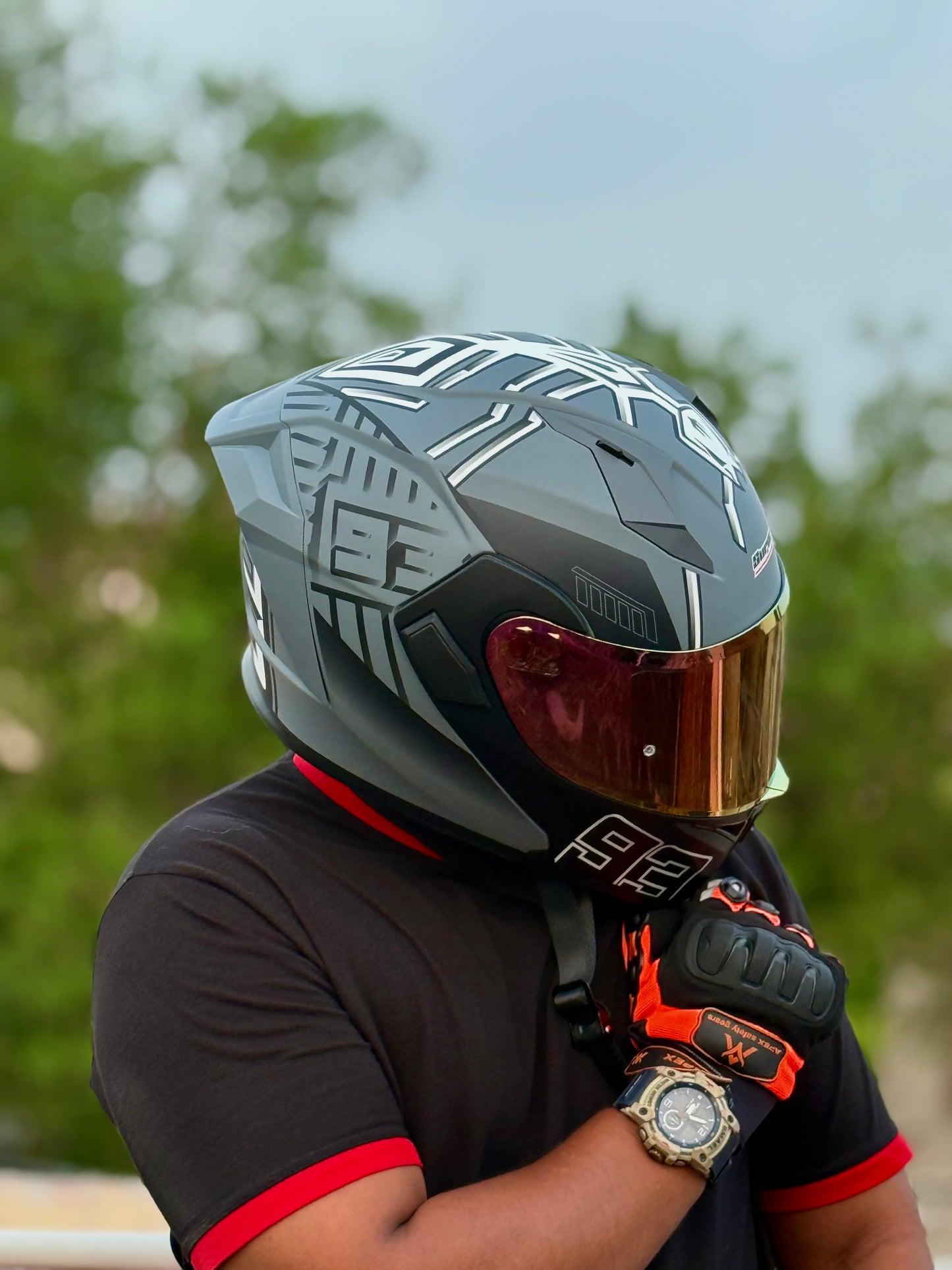 Superair 918 Pro Grey Aunt DOT Certified Flip-Up Motorcycle Helmet – Dual Visor | Polarized Visor | Sports Helmet