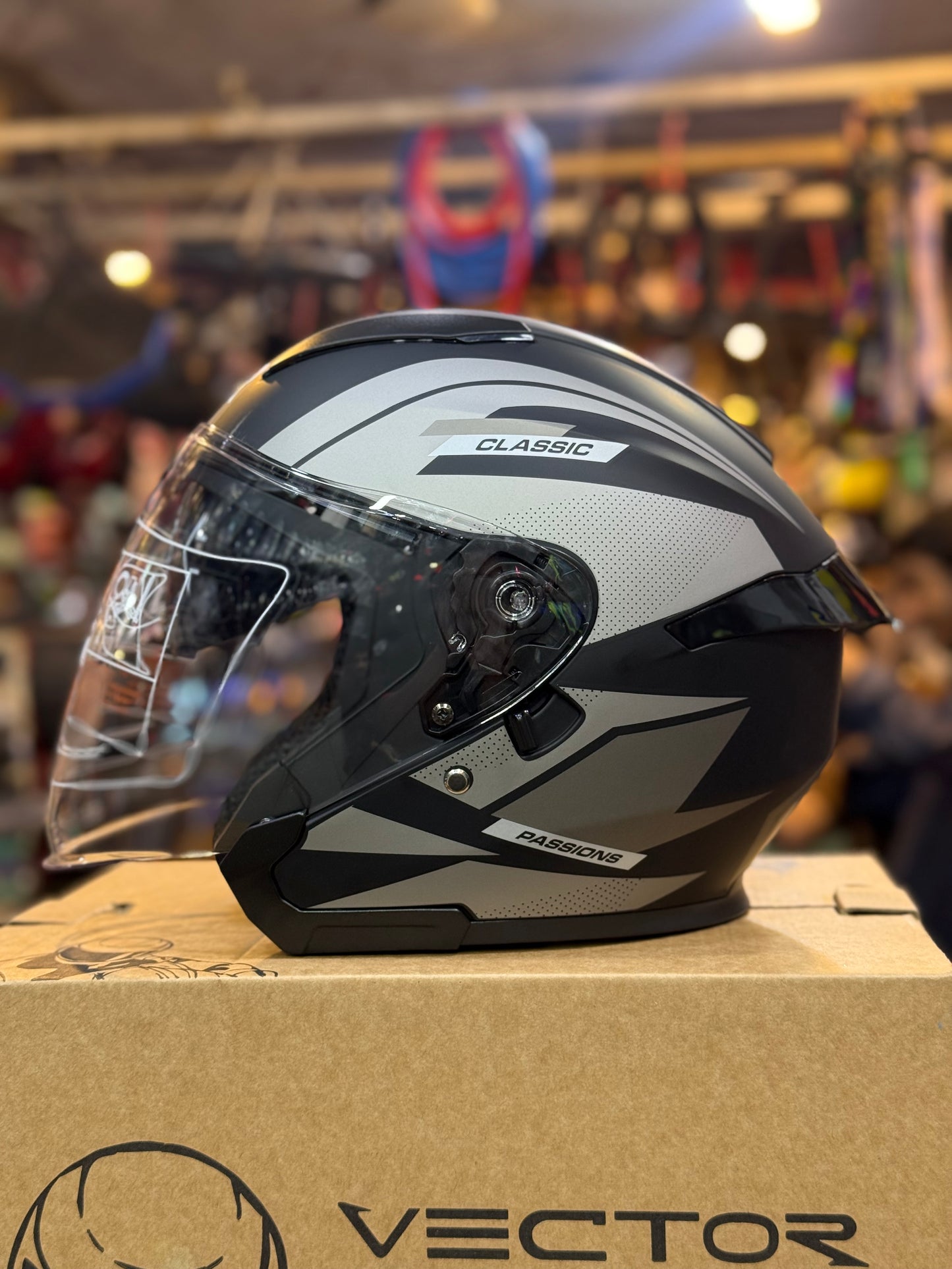 JDR 512 DOT certified Double Visor Helmet washable padding