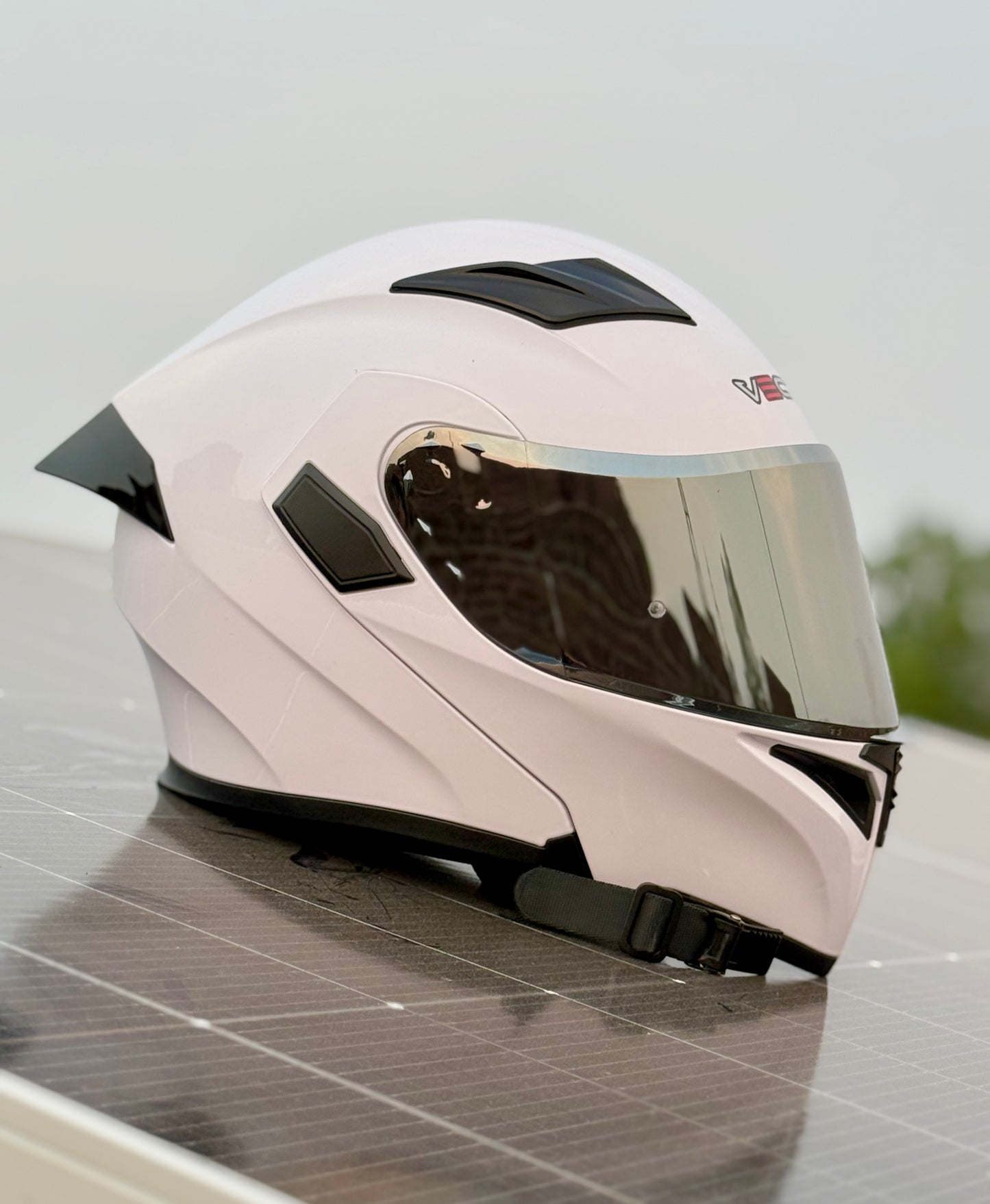 Vector 254 Prime white with Polarise Visor  DOT certified Helmet Modular helmet