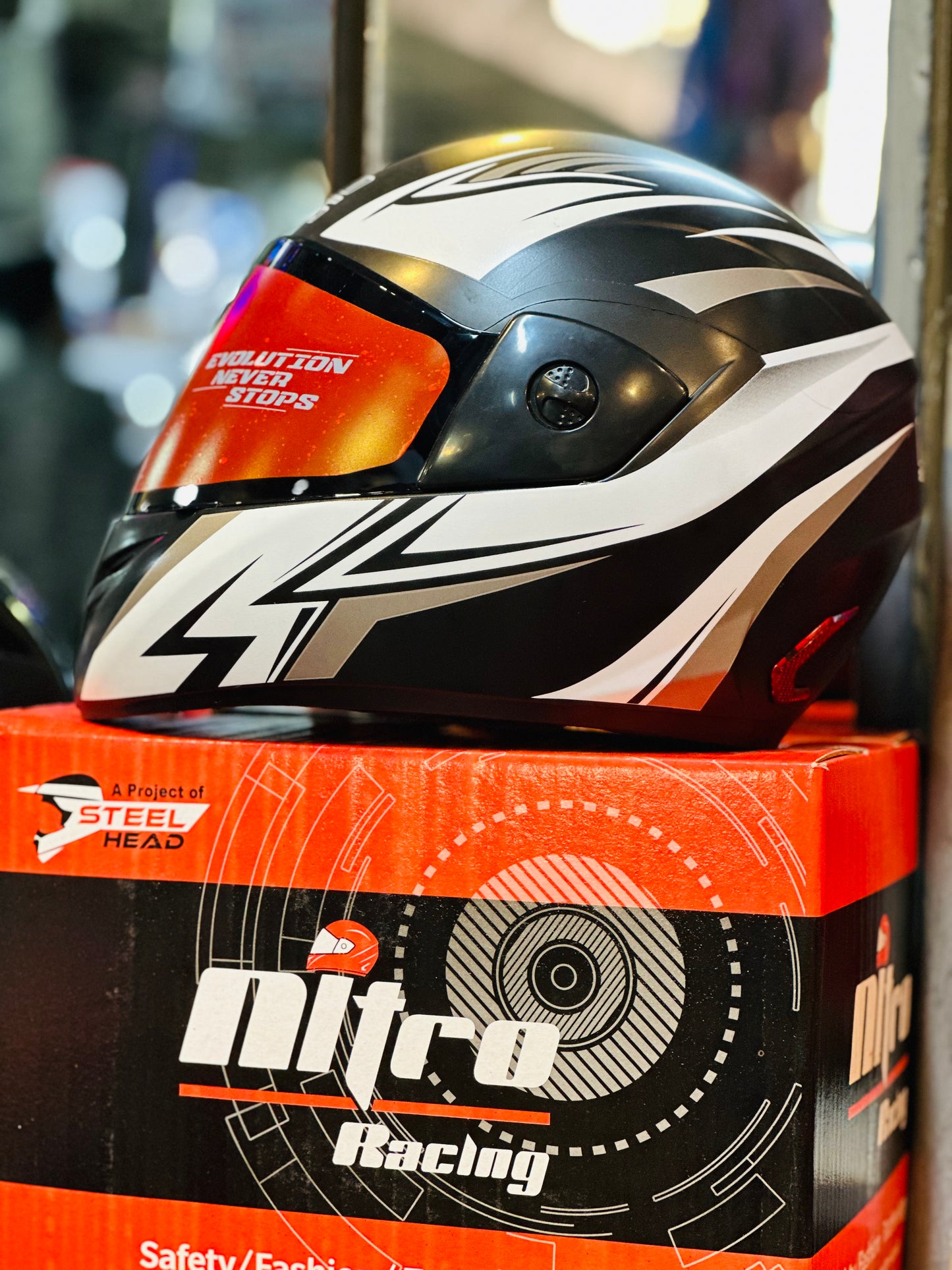 Nitro Helmet (Graphic ) unbreakable helmet