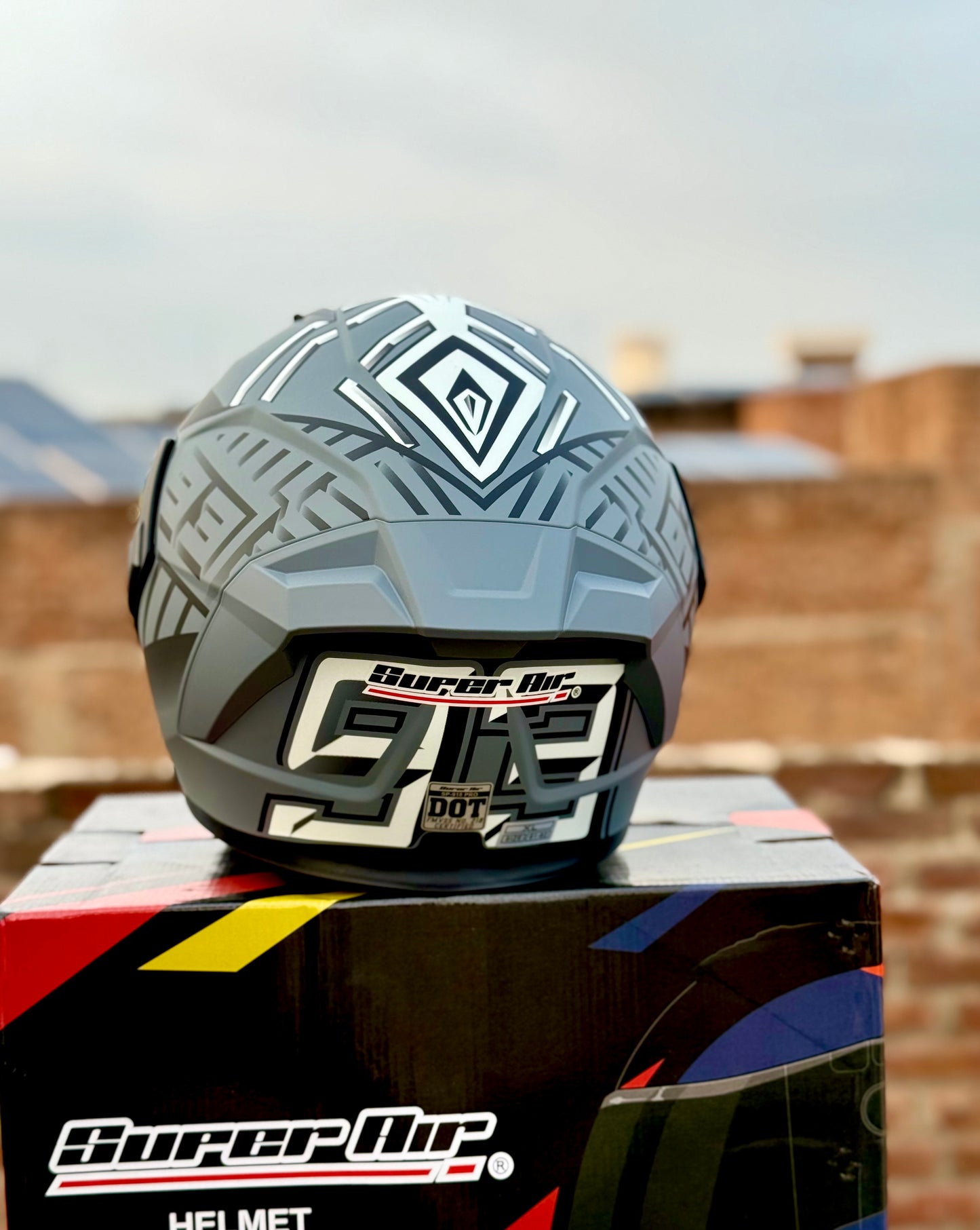 Superair 918 Pro Grey Aunt DOT Certified Flip-Up Motorcycle Helmet – Dual Visor | Polarized Visor | Sports Helmet