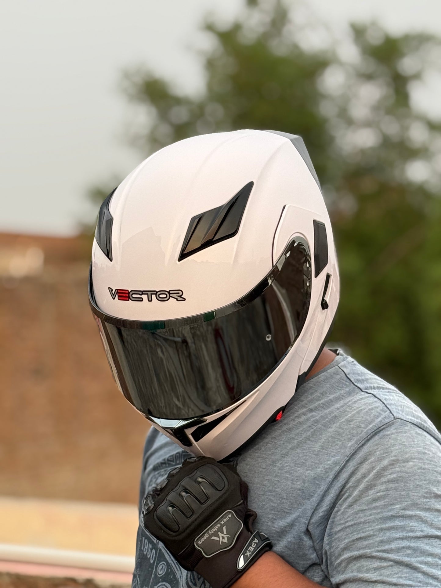 Vector 254 Prime white with Polarise Visor  DOT certified Helmet Modular helmet