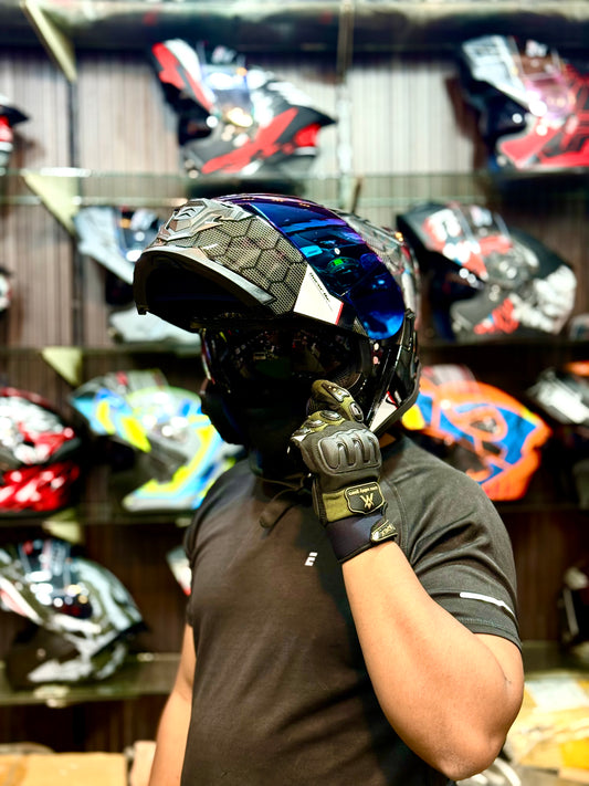 Superair SP915 ultra  Carbon DOT certified Helmet